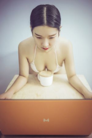 爱丽丝